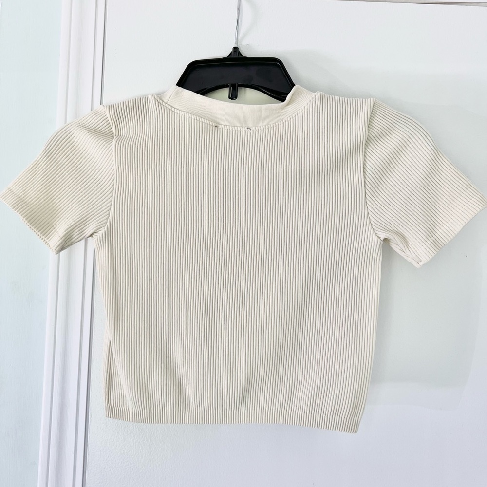 Zara Ribbed Cropped T-Shirt - Picture 2 of 3